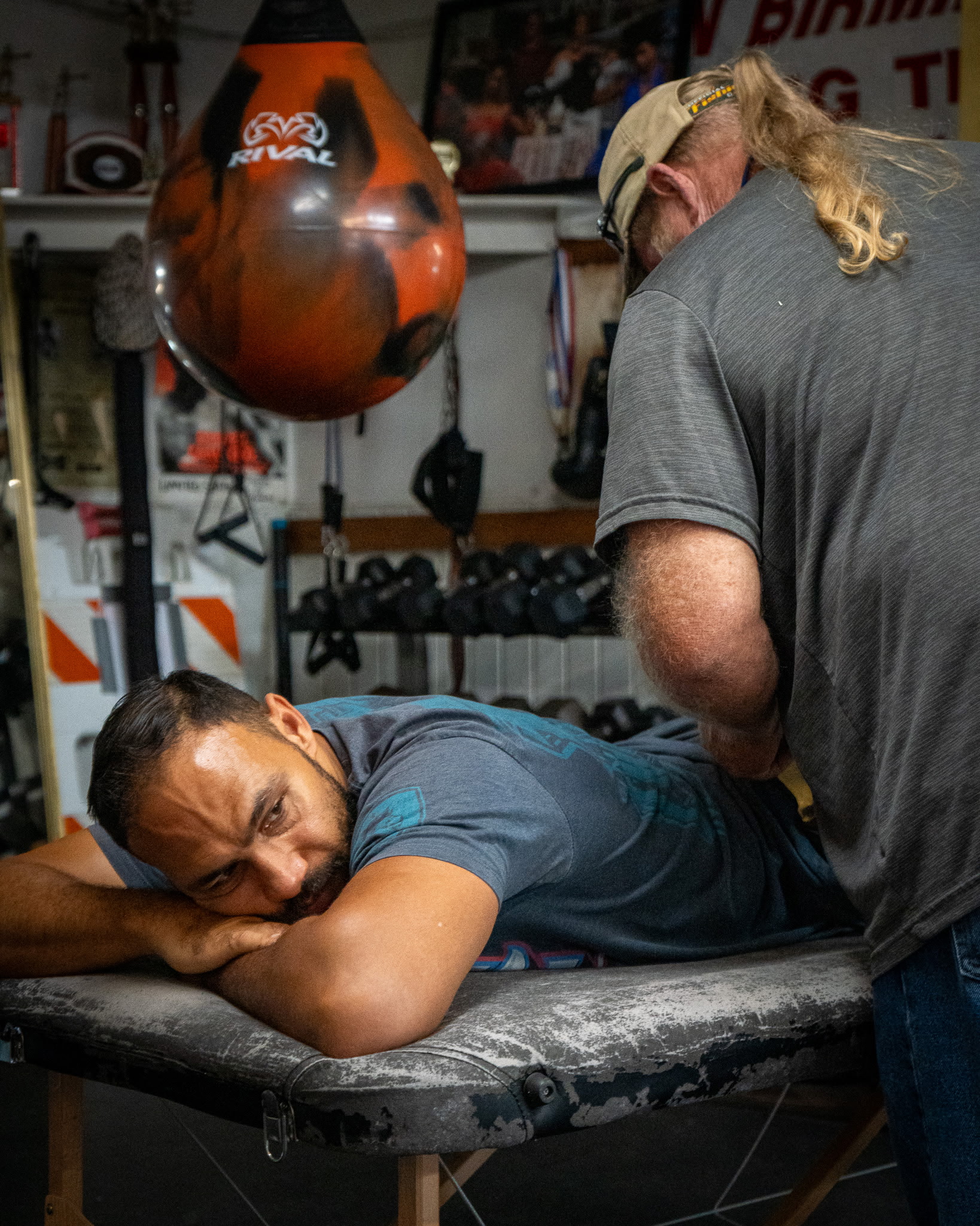 image of a peaceful acupuncture therapy room