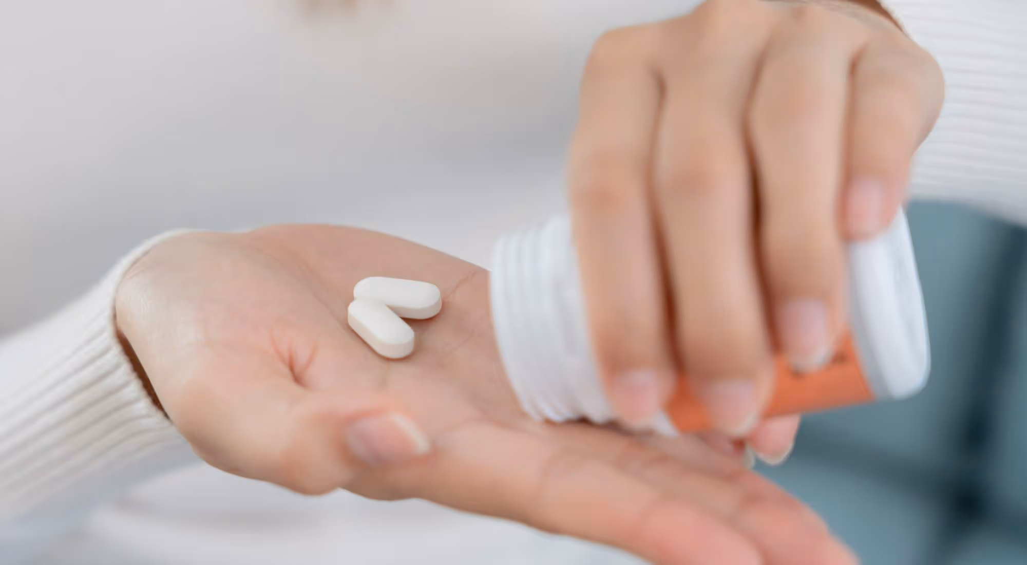 can you drink alcohol on accutane