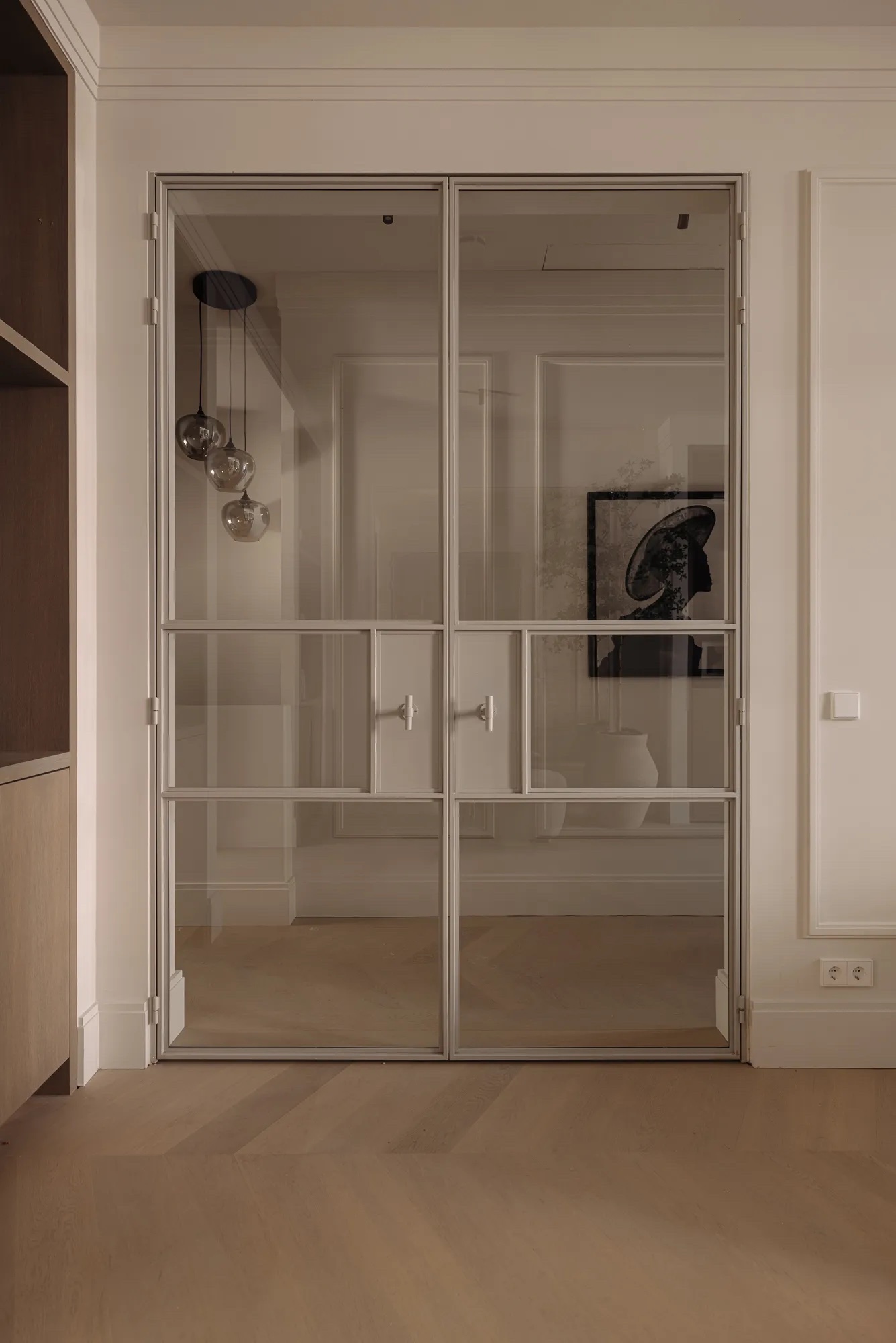 Steel-framed glass doors at Waldeck Pyrmontlaan