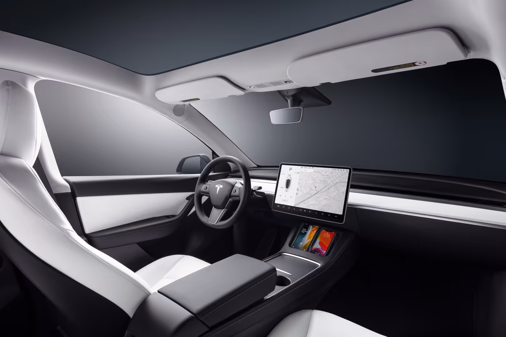 Habitacle intérieur du taxi Tesla de Marie-Laure Le Bris à Roscoff