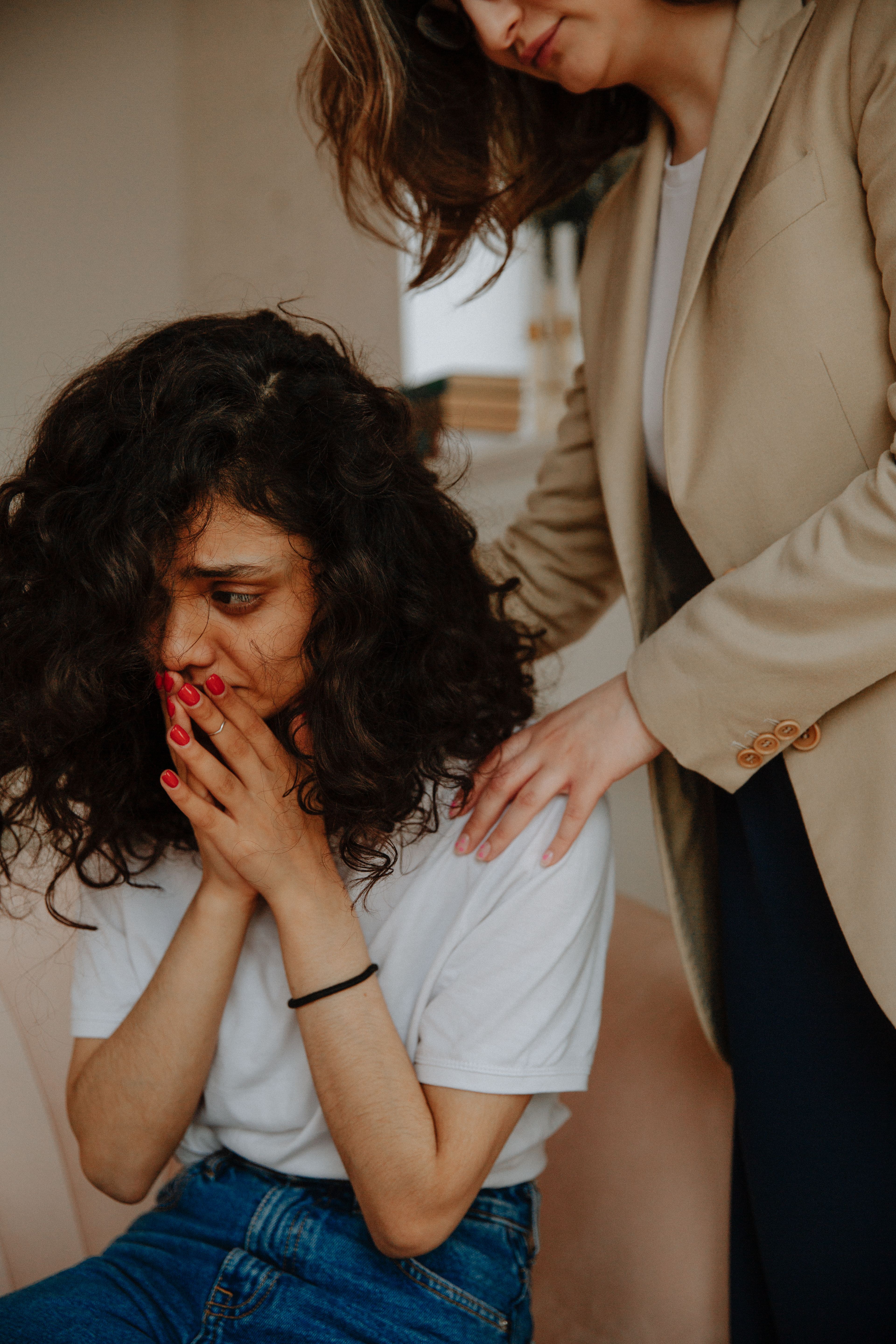 Anxiety from trauma and chronic stress is treatable. Bilingual online therapy with EMDR and CBT in Oklahoma, New Mexico, and Colorado. Free 20-minute consultation.