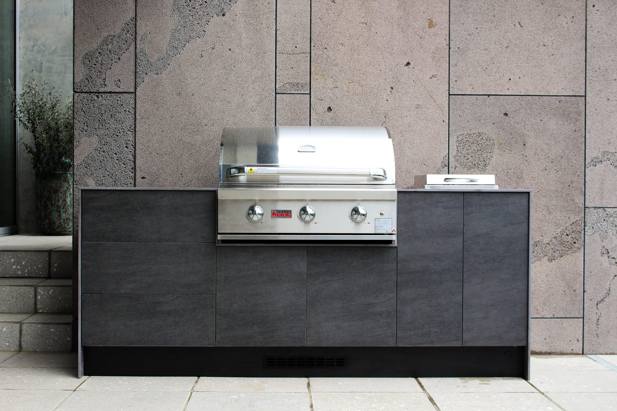 Buffet Range photo of outdoor kitchen