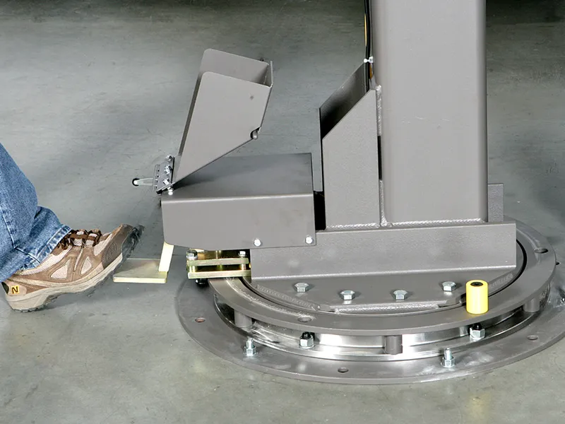 Main view of Rotary Tower with 3-Station Stand RT 3 Station