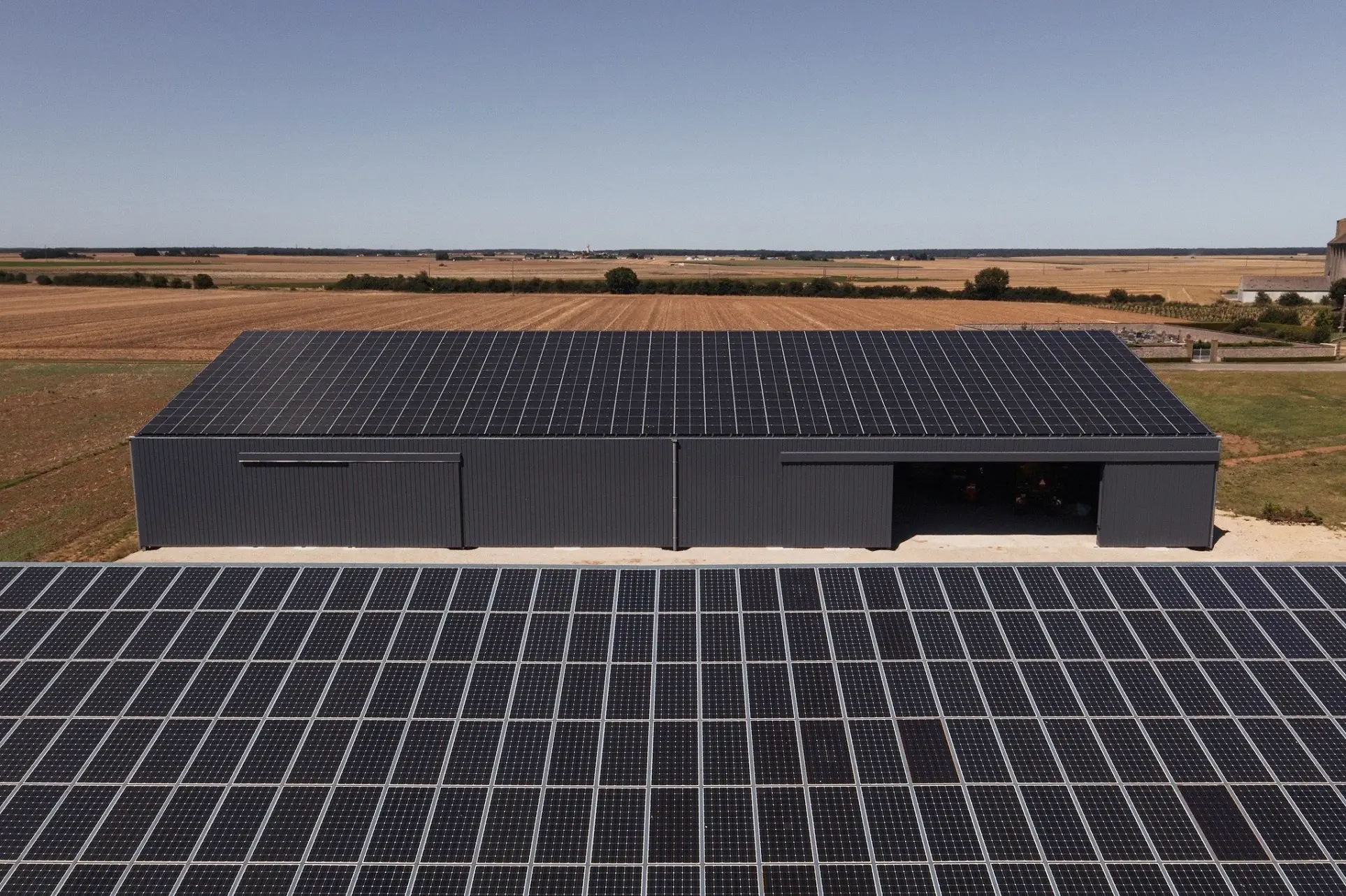 bâtiments agricoles équipés de panneaux solaires