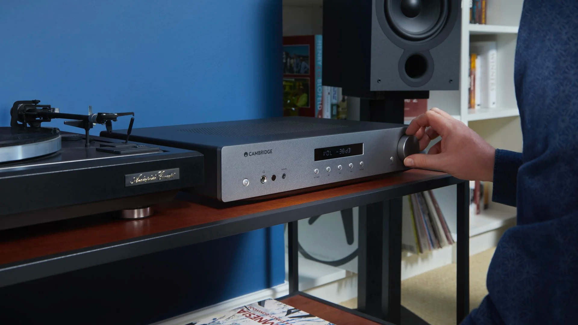 image of highend audio equipment (photography) (for a music studio)