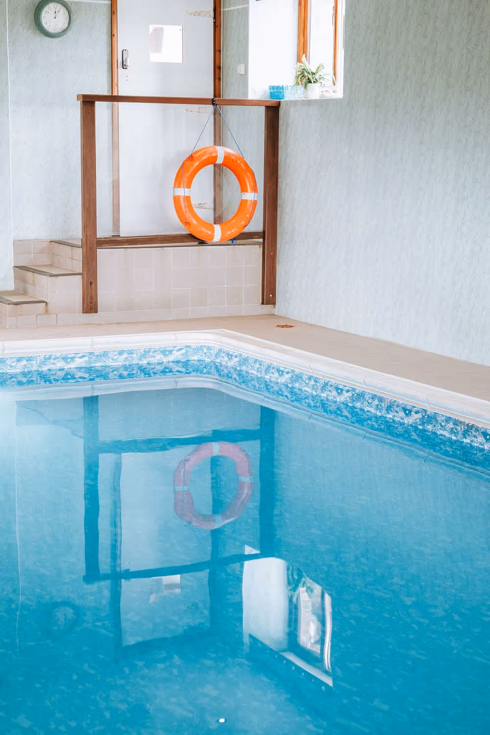 Vale Farm Cottages Swimming Pool