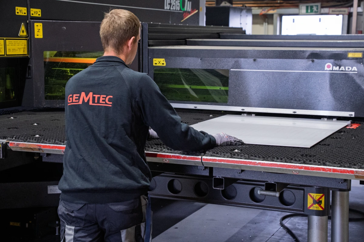 Amada Laserschneiden