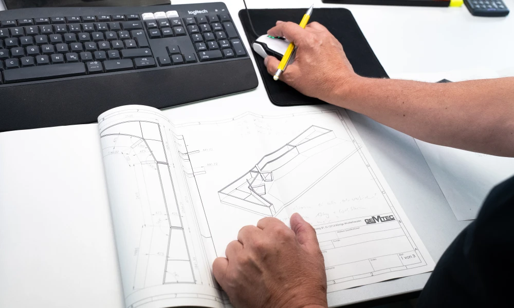 Konstruktion Edelstahlrahmen nach Maß