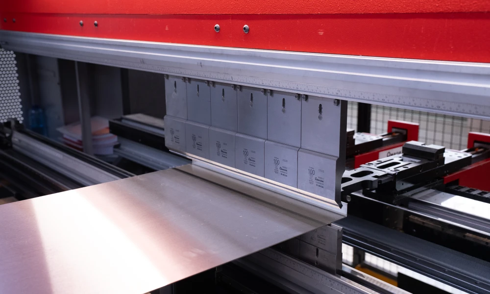 Metallplatte nach Maß – Blechbiegen