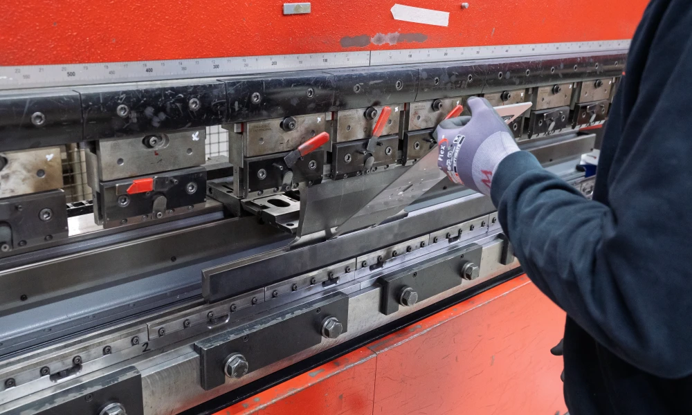 Blechzuschnitte nach Maß – Abgekantete Bleche