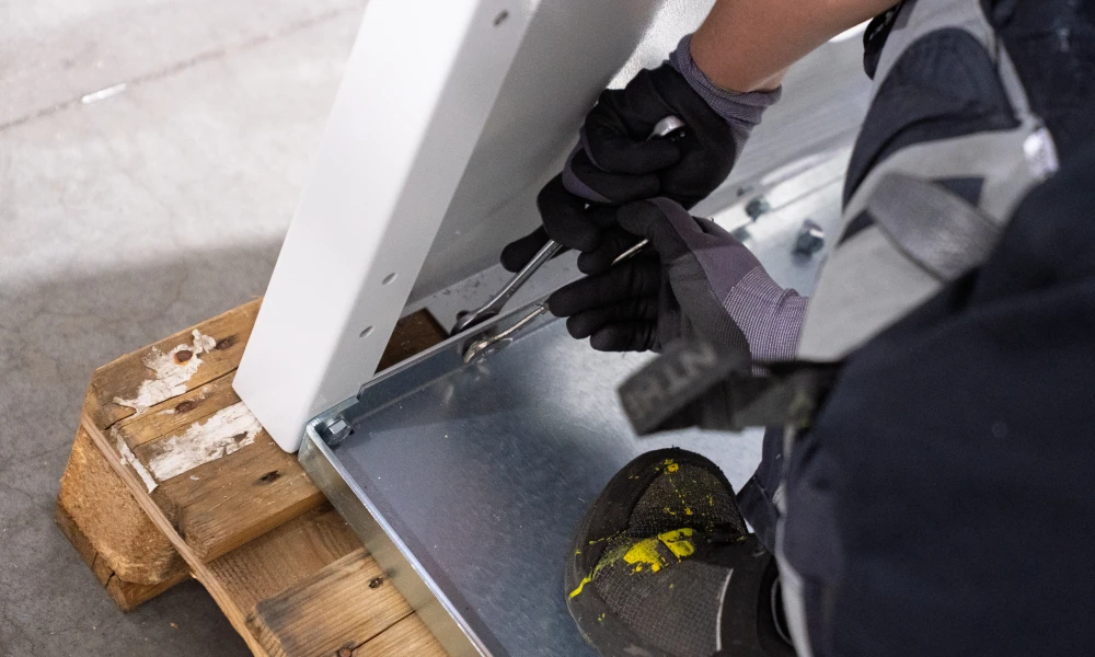 Metall Profile montieren