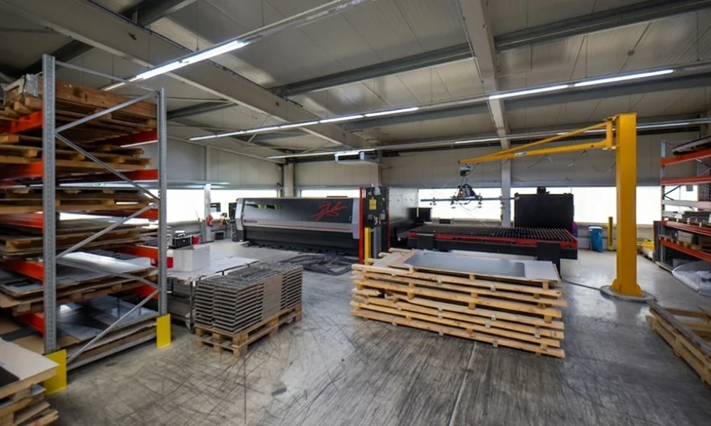 AMADA Ensis 4020 AJ Laserschneidemaschine