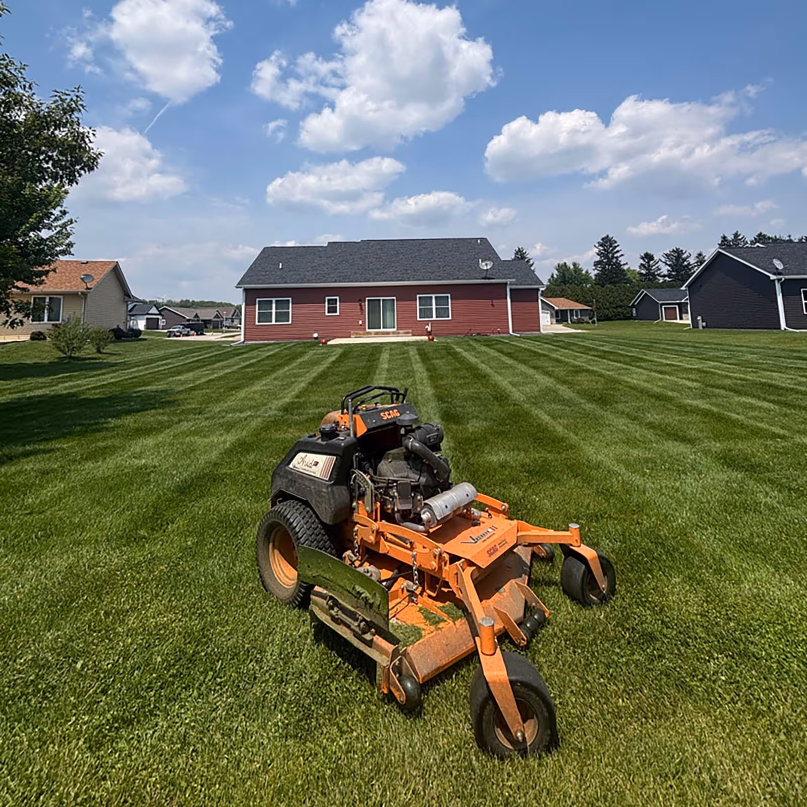 Avid Landscapes Equipment edging trimming blowing in Fond du Lac