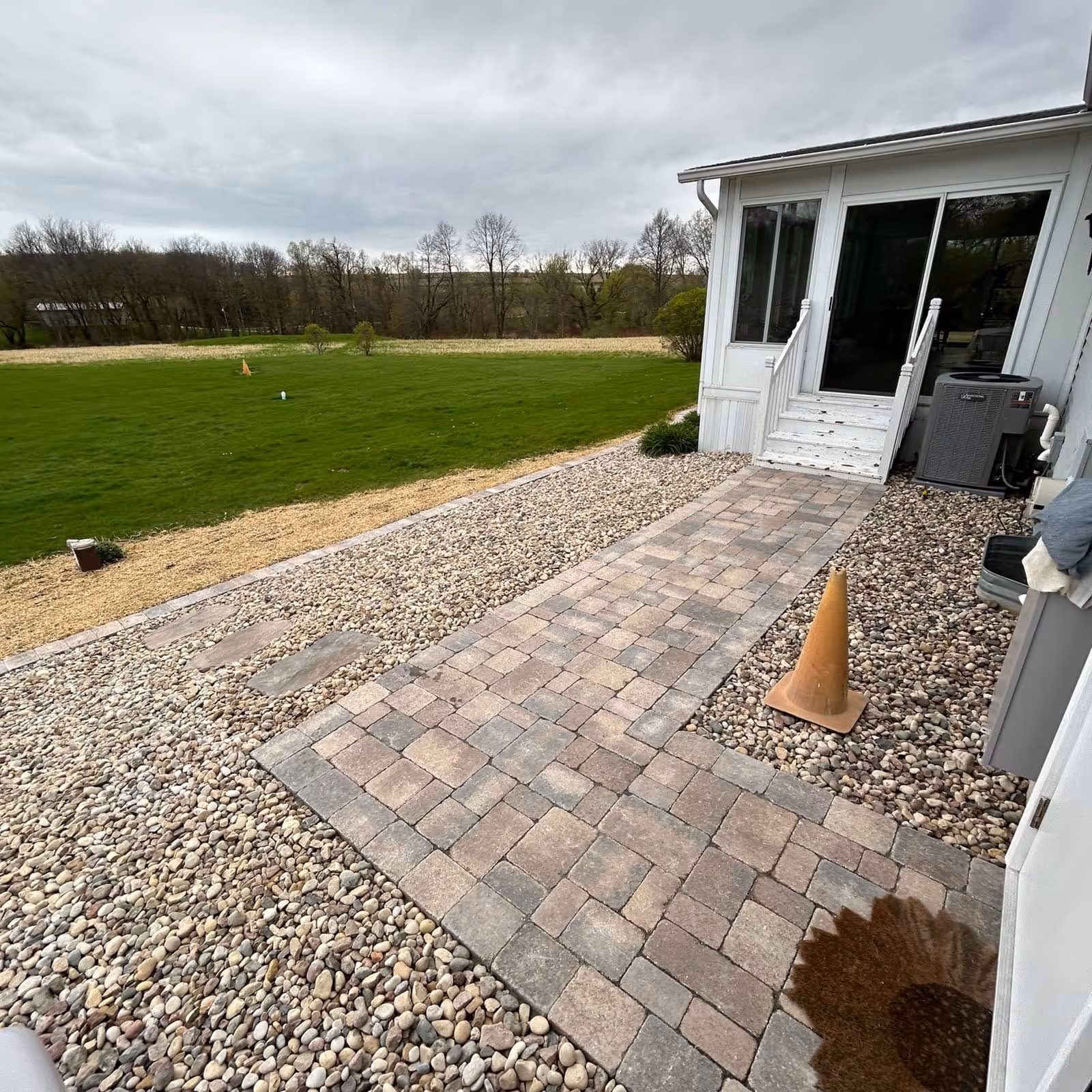 Fond du Lac hardscape experts patios and walls