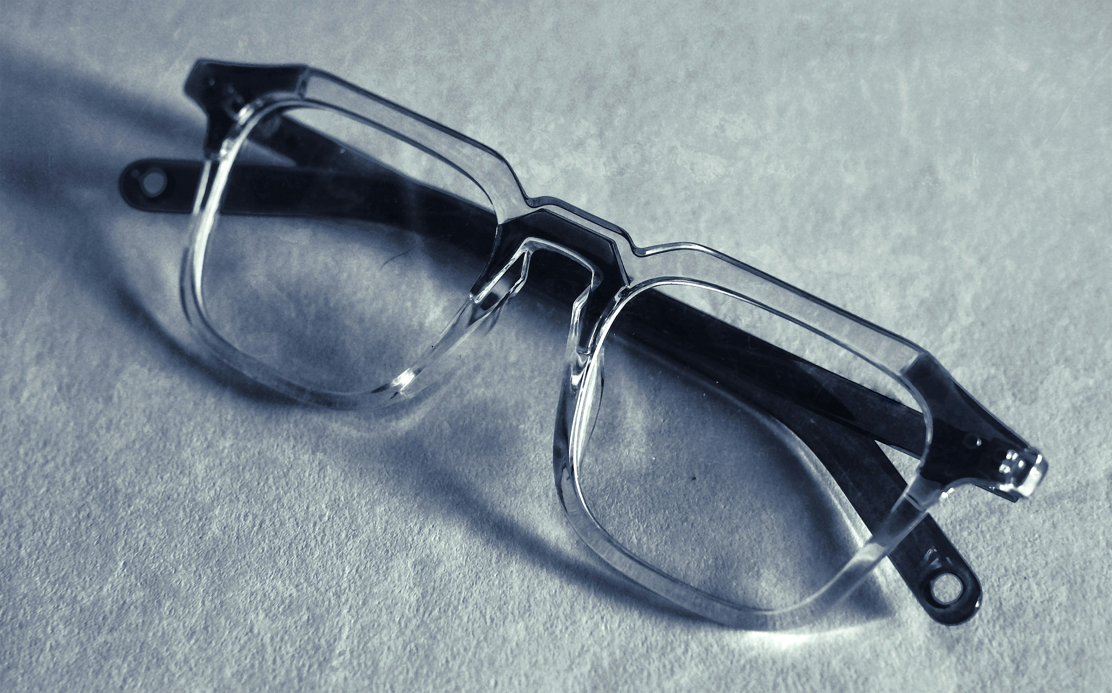 How Do You Design UX for Users with Aging Eyes and Blurred Vision?