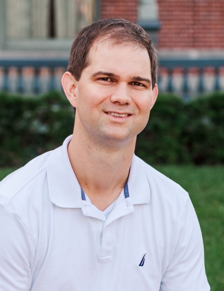 Daniel Firth, MD