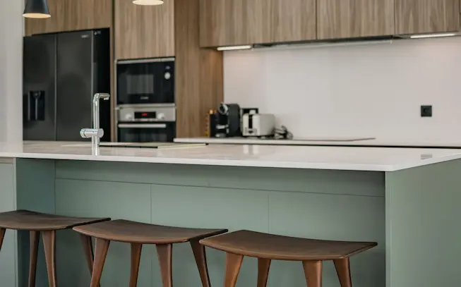 Cuisine moderne et équipée de la Retreat Pool Villa avec MJ Holidays à l’île Maurice.