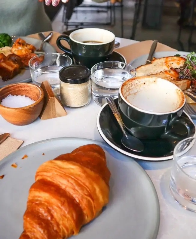 Brunch gourmand aux saveurs mauriciennes organisé par MJ Holidays à l’île Maurice.