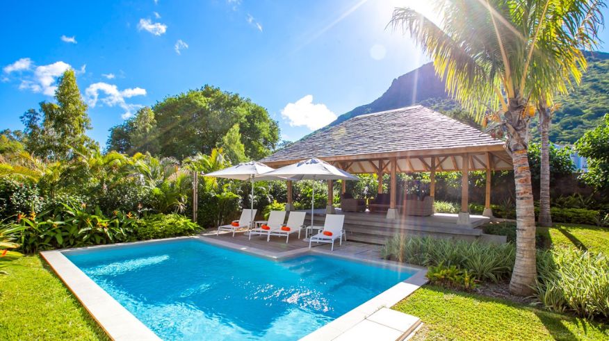 Piscine privée et villa élégante à Marguery Villas avec MJ Holidays à l’île Maurice.
