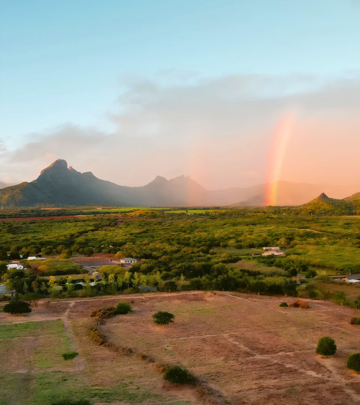 A brilliant rainbow illuminates the tropical landscapes of Mauritius with MJ Holidays