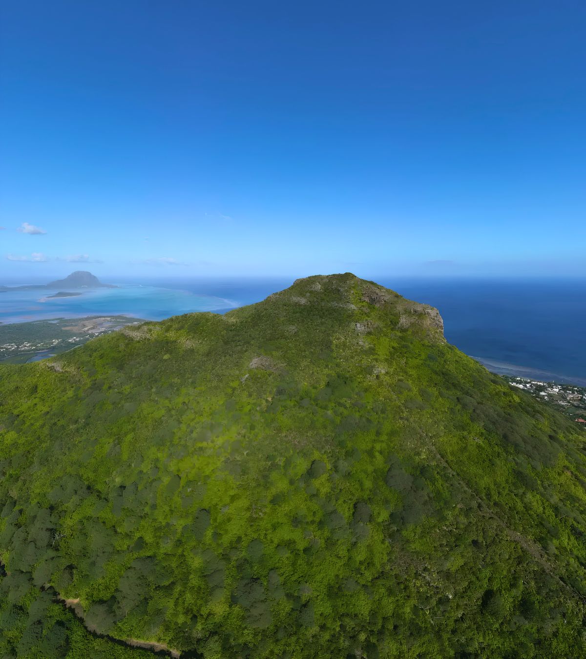 Discover the wild and coastal landscapes of western Mauritius with MJ Holidays