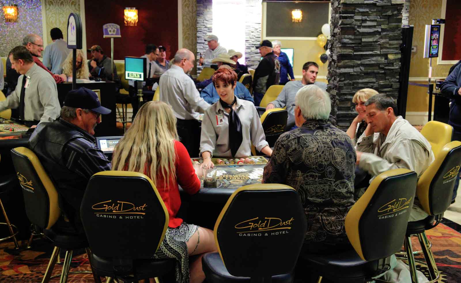 guest playing table games in casino