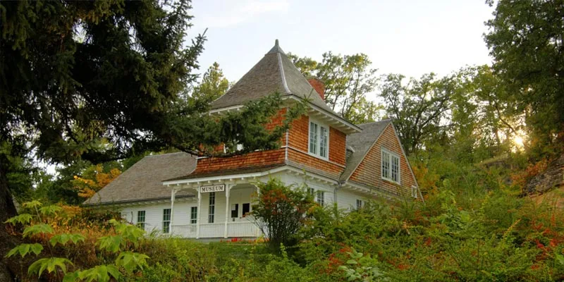 D.C. BOOTH HISTORIC NATIONAL FISH HATCHERY & ARCHIVES