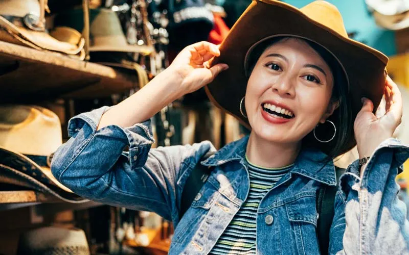 lady in gold dust cstore