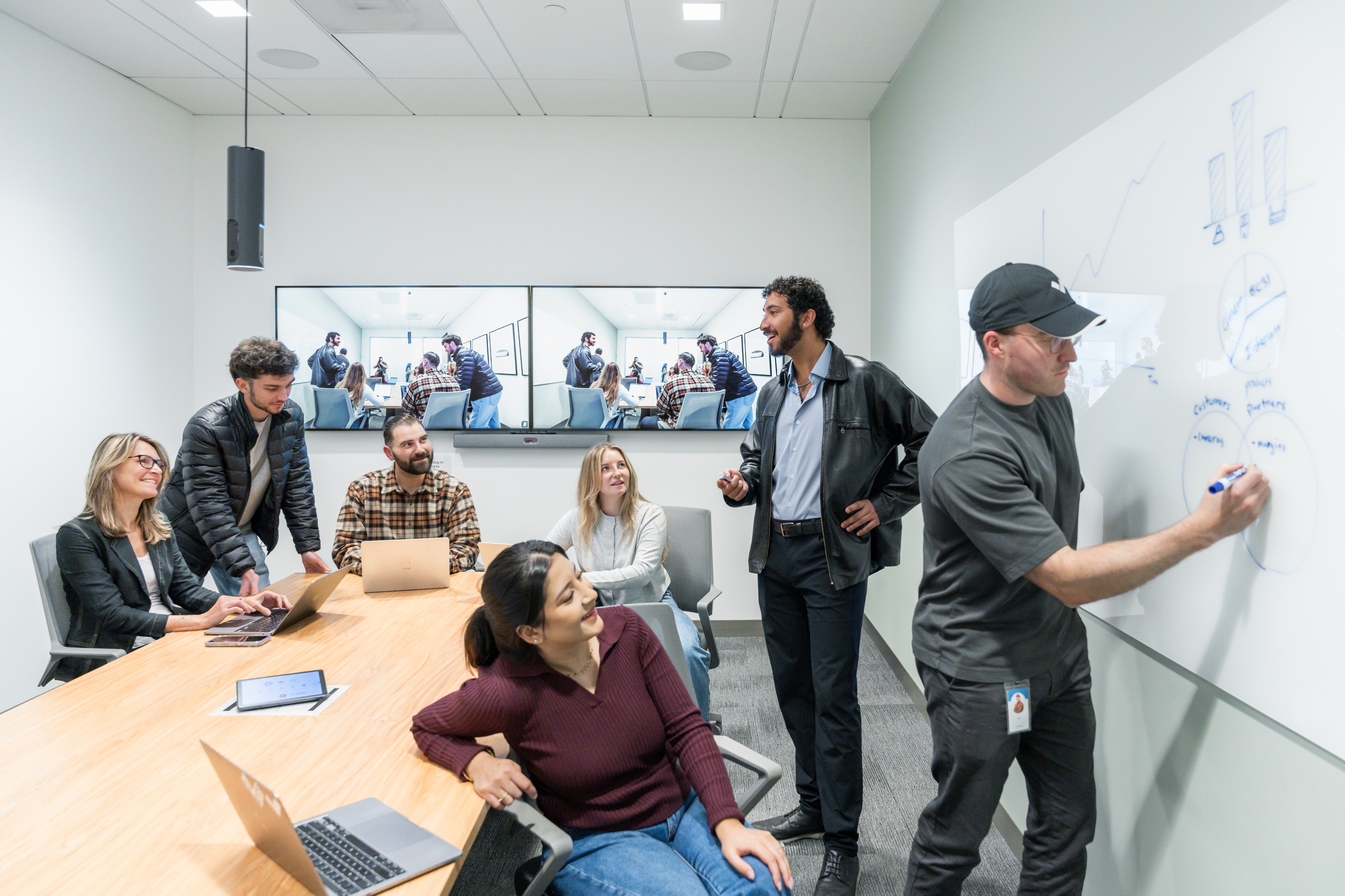 Desktop and Mobile illustration