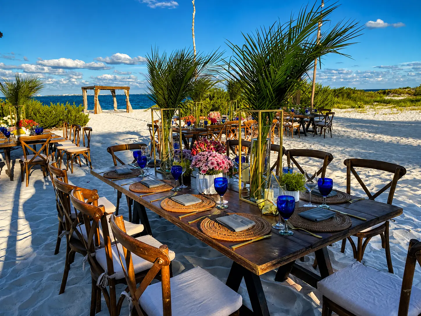 A Beachfront Atelier in TropiColor