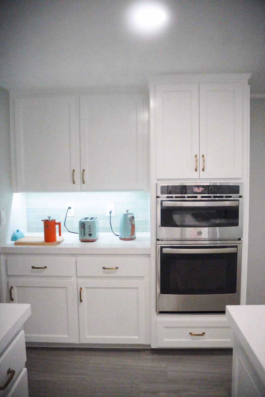 Kitchen remodel in Modesto by kitchen & bath CRATE – cabinets, appliances, backsplash, lighting, countertops