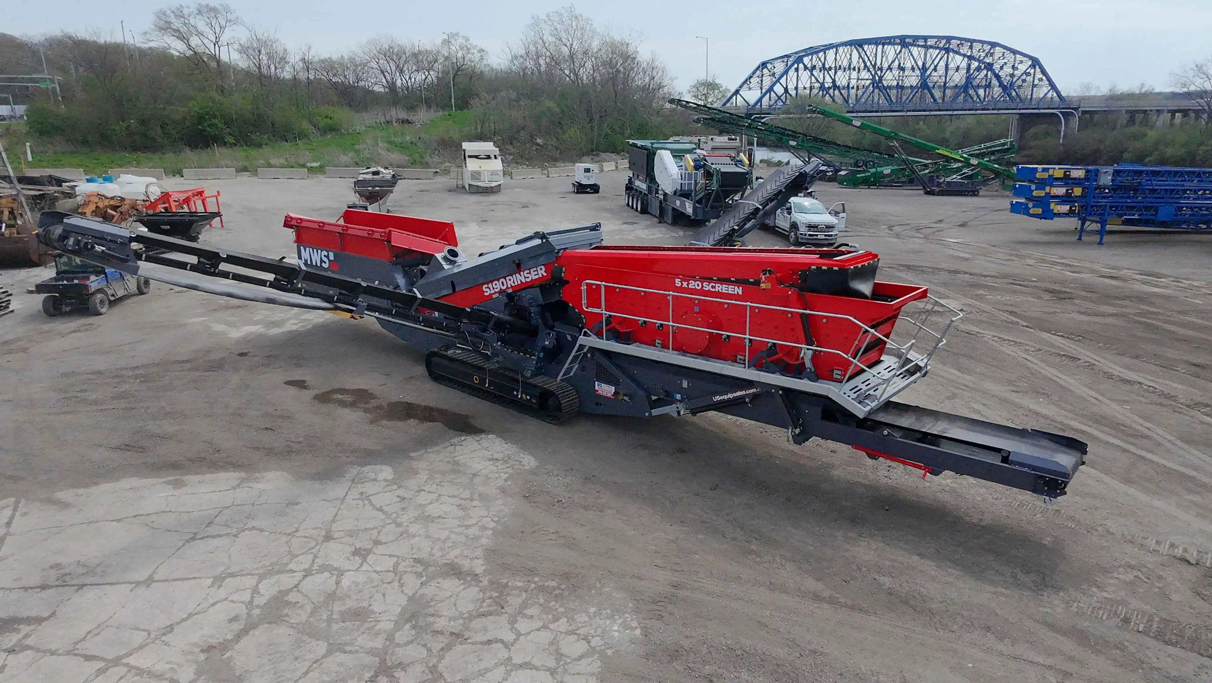 MWS S190 Rinser washing plant featuring a 5x20 screen and conveyors for aggregate washing.