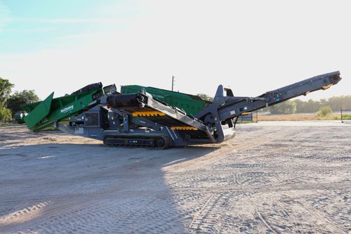 2023 McCloskey R155 Heavy-Duty Screener #R382