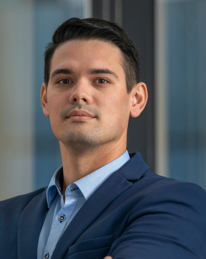 ventamio-home-one-our-team-image