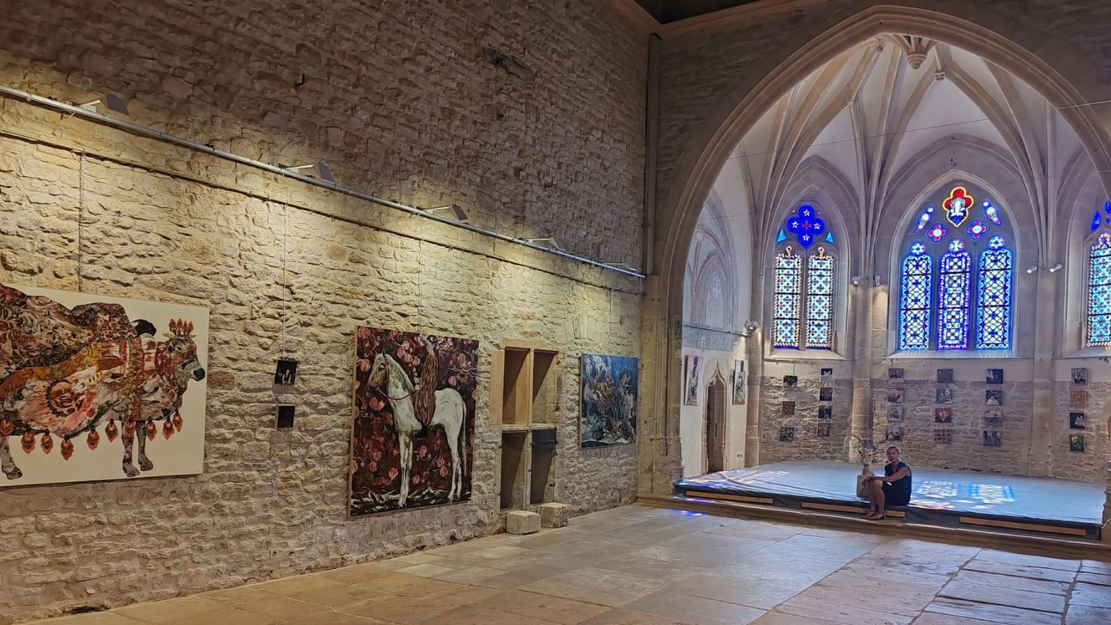 Notre Ambassadrice Florence Dussuyer présente sa nouvelle exposition à Theizé