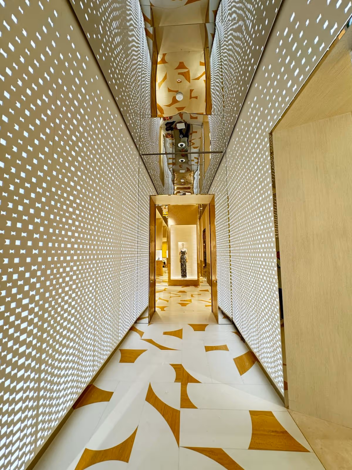 Rebecca Backwinkel Brandqueen Materialauswahl Messestand