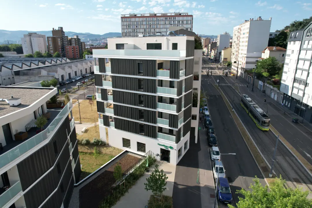 facade vue plongée pour st etienne drone