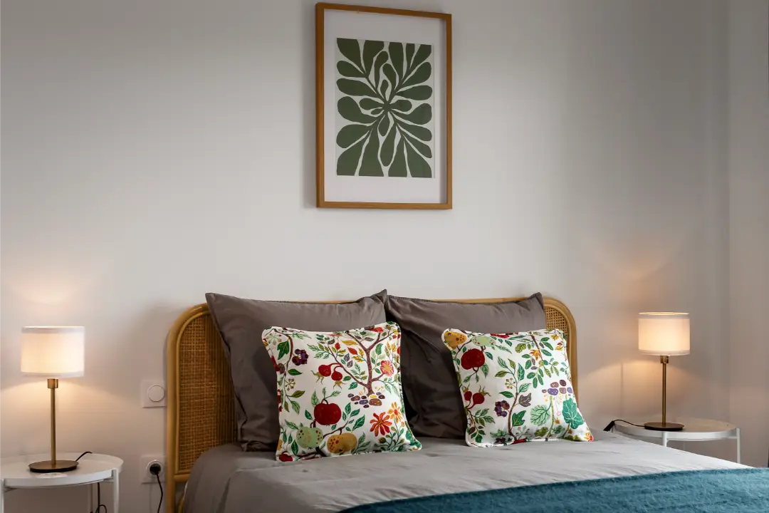 pontchateau logement sécurisé chambre avec lit