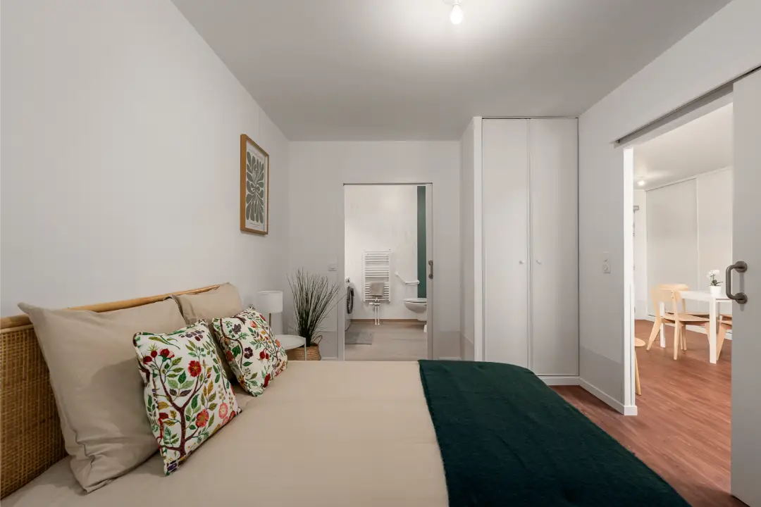 Chambre meublée d'un appartement Mobicap à Roubaix