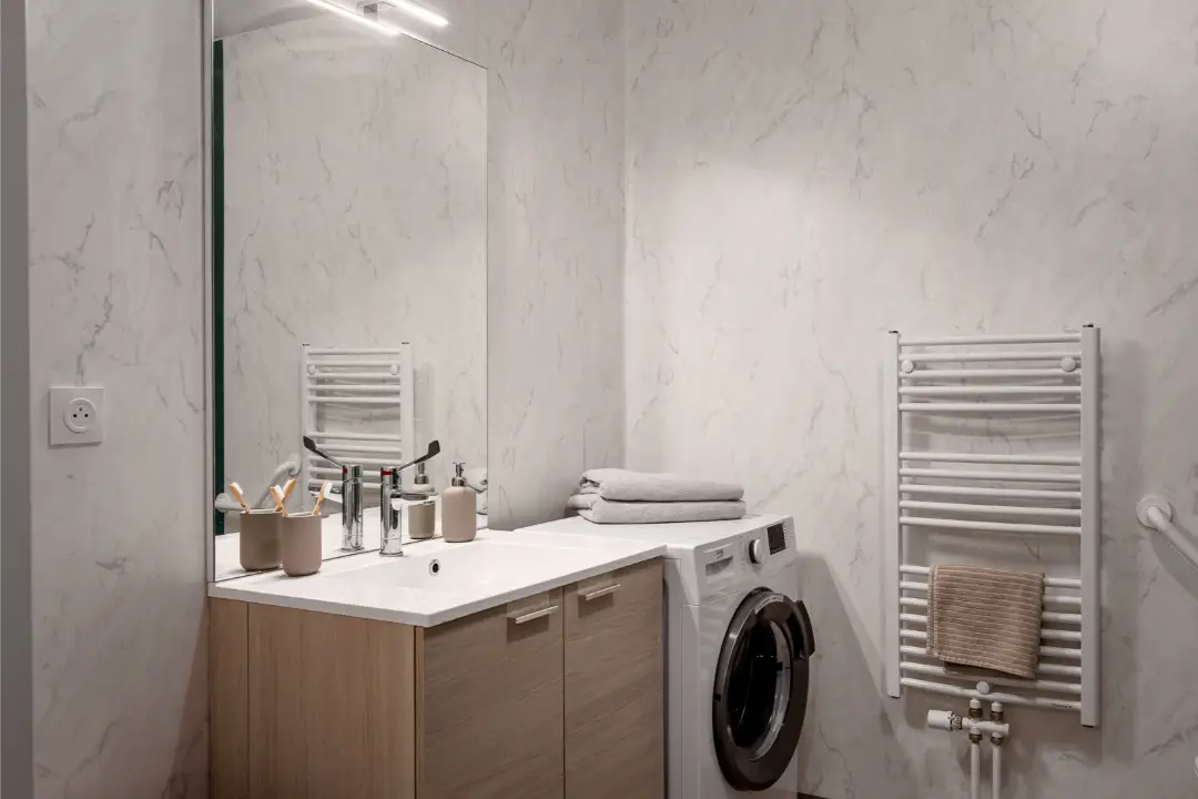 Salle d'eau accessible d'un appartement Mobicap à Roubaix