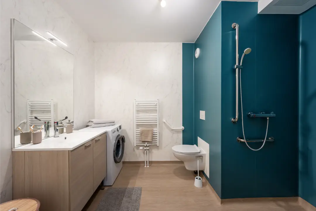 Salle d'eau accessible d'un appartement Mobicap à Arras