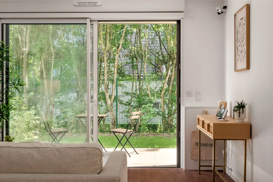 Terrasse privative d'un appartement Mobicap à Arras