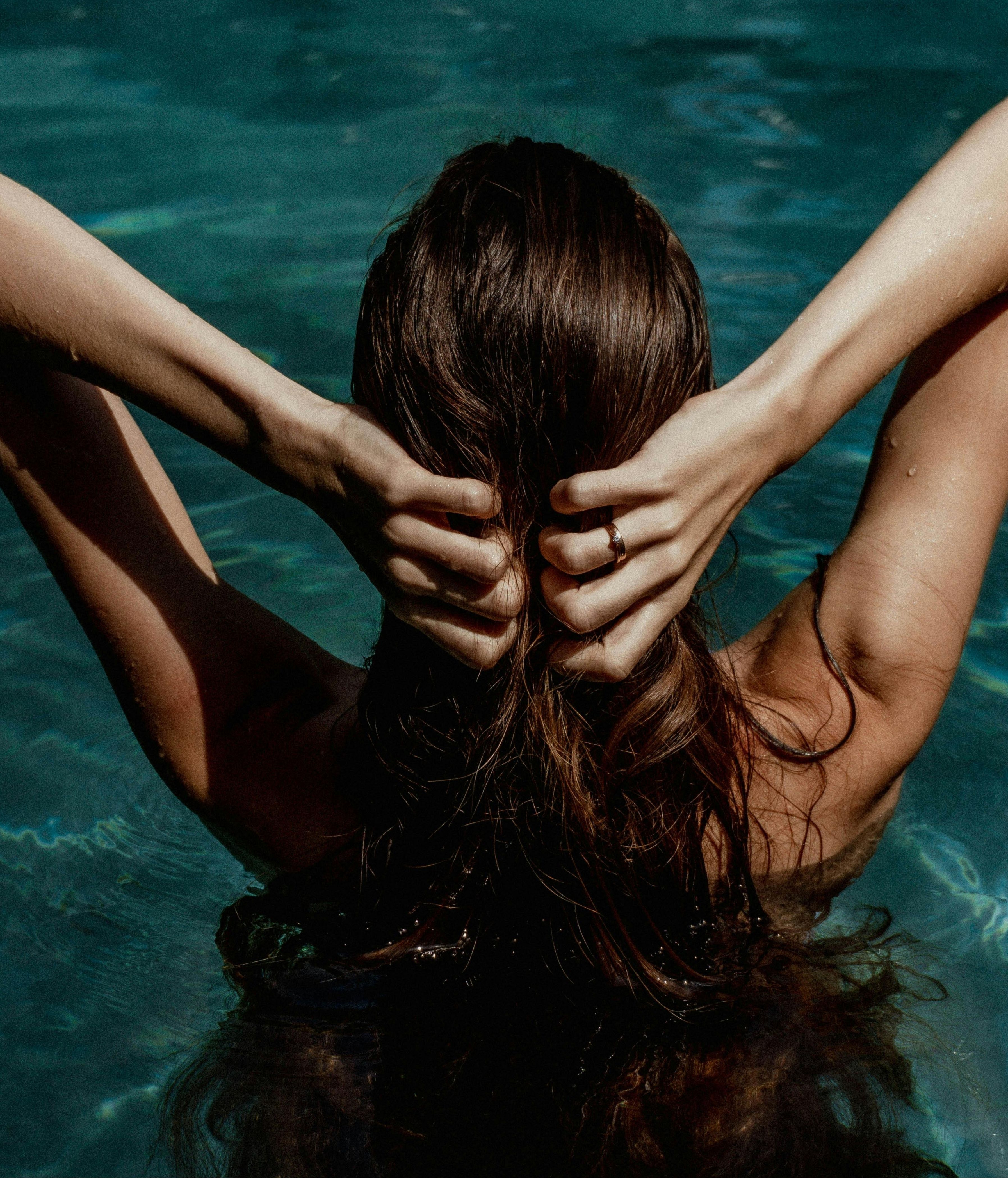 Woman in the pool at the Refuge Chez La Tante in Saint-Gervais Megève