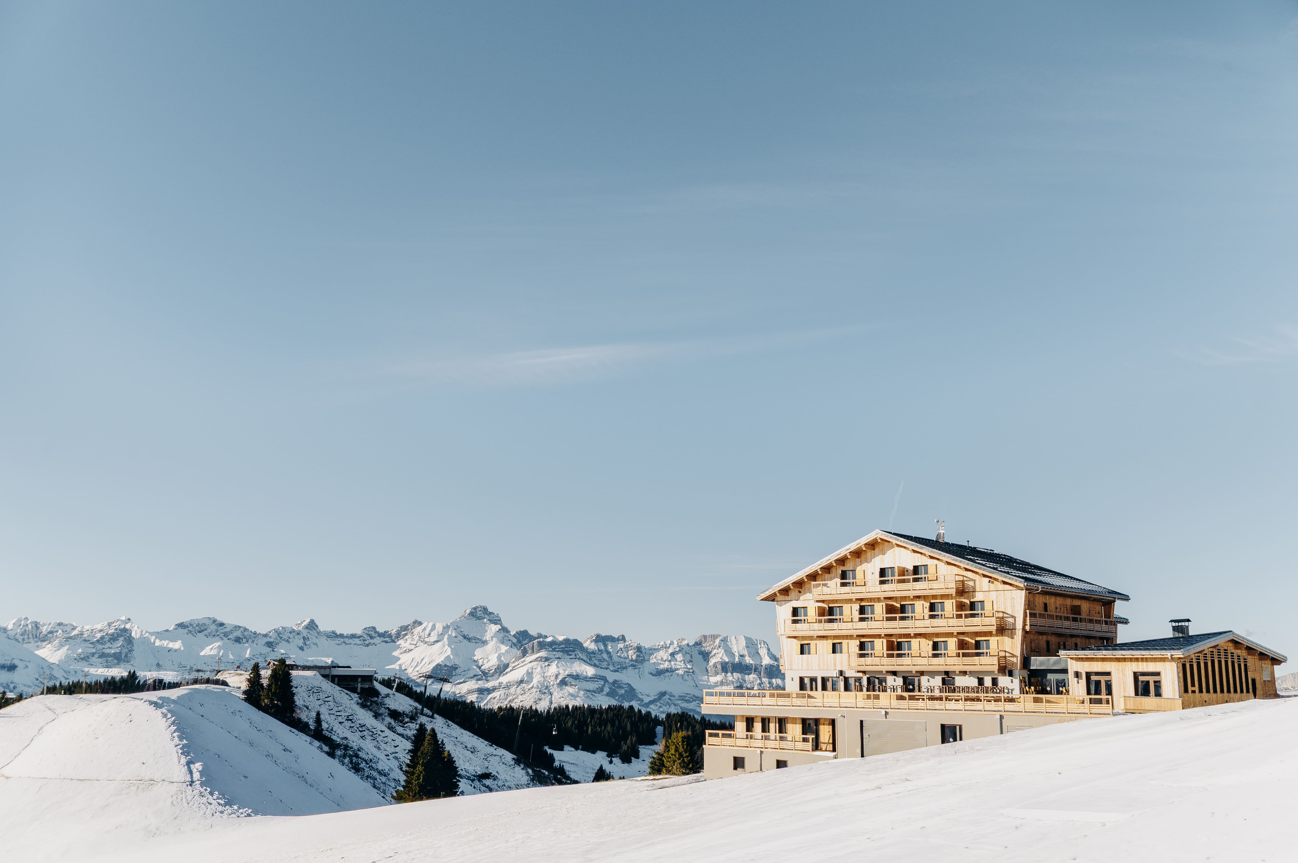 Refuge chez la tante recouvert d'un joli manteau de neige