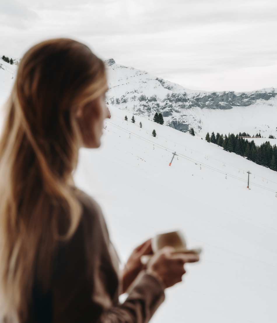 Vue sur les pistes de ski depuis le Refuge Chez la Tante — Saint-Gervais-les-Bains.