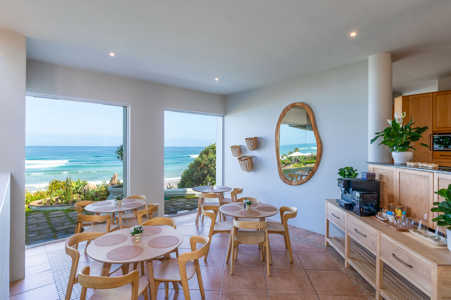 Seasense Boutique Beach Villa