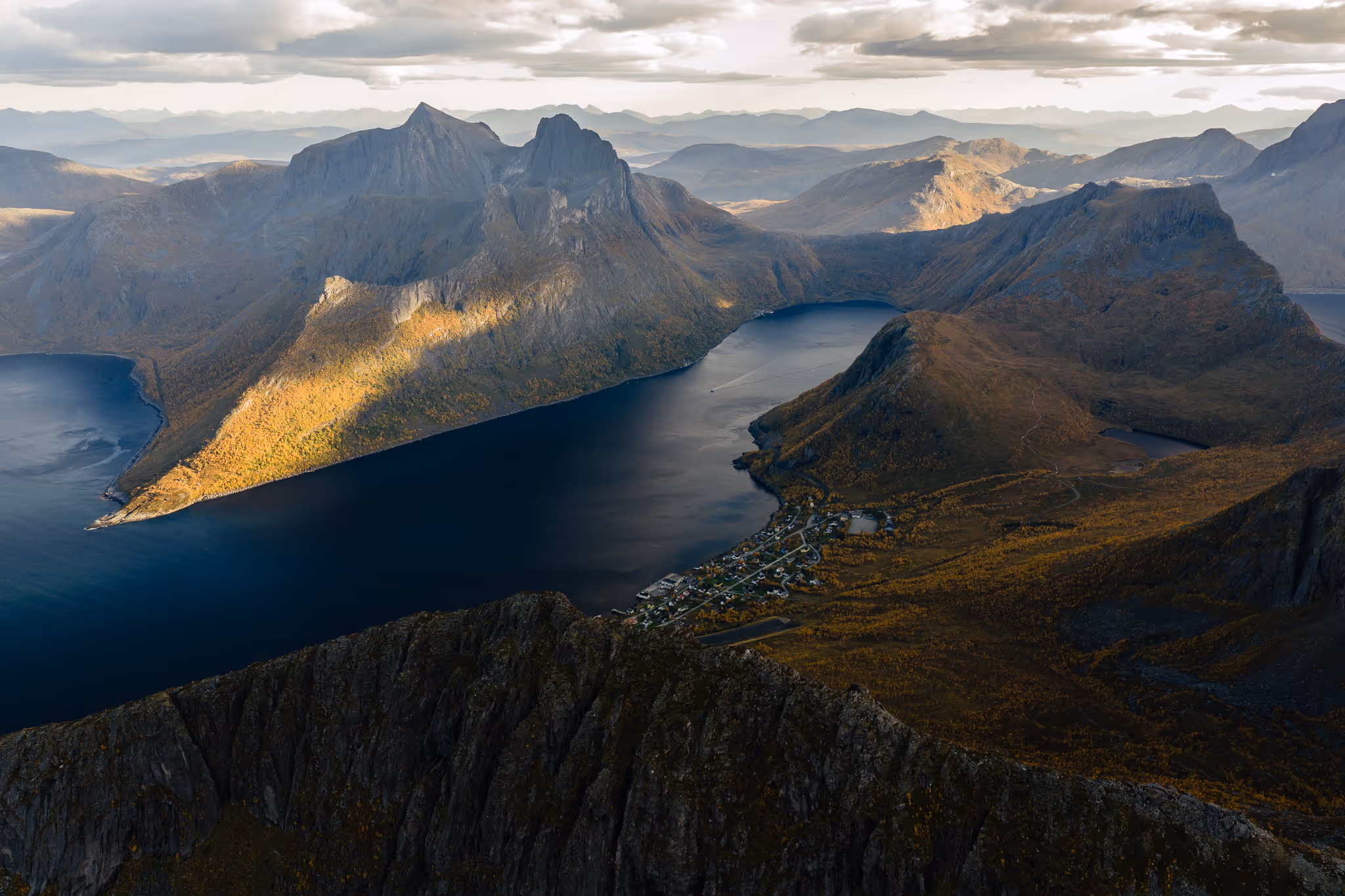 Vue sur île de Skogsøya
