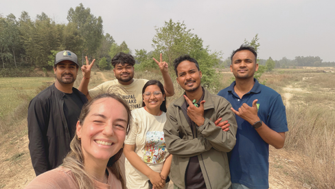 selfie avec toute l'équipe de l'association Mithila Wild Trust