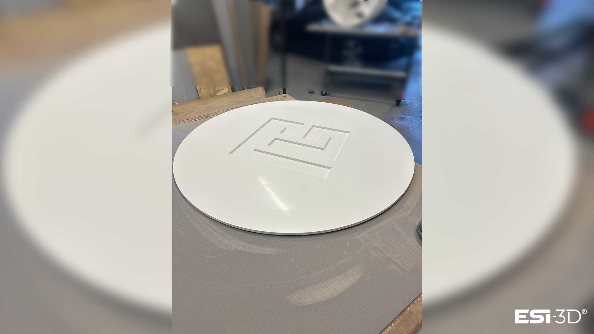 Partie haute du bouchon usinée en PVC pour la structure