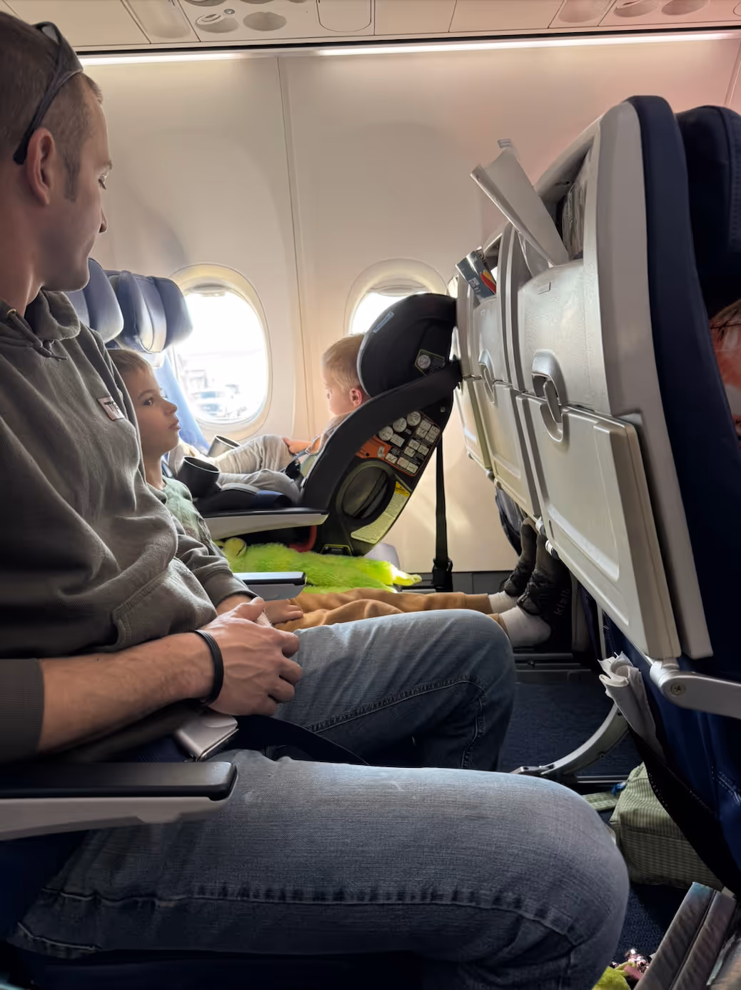 The ultimate list of car seats that are FAA approved in 2026. 